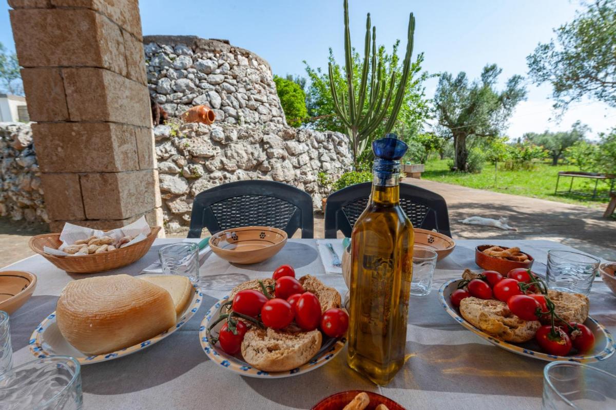 - Trullo degli Ulivi - Oasi Naturale nel Salento - Housity