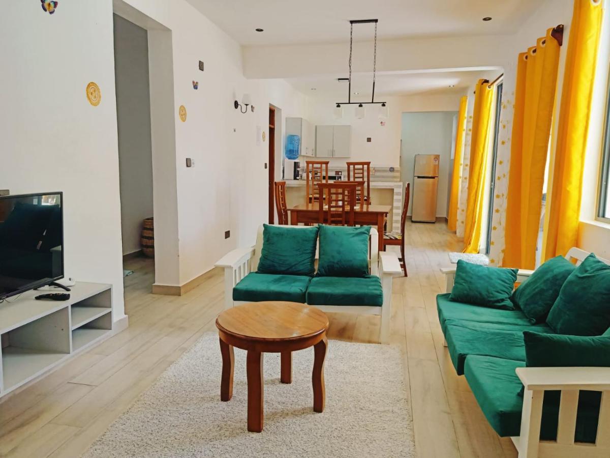 Suitetrails - V-Szameitat Homes, Kongo River