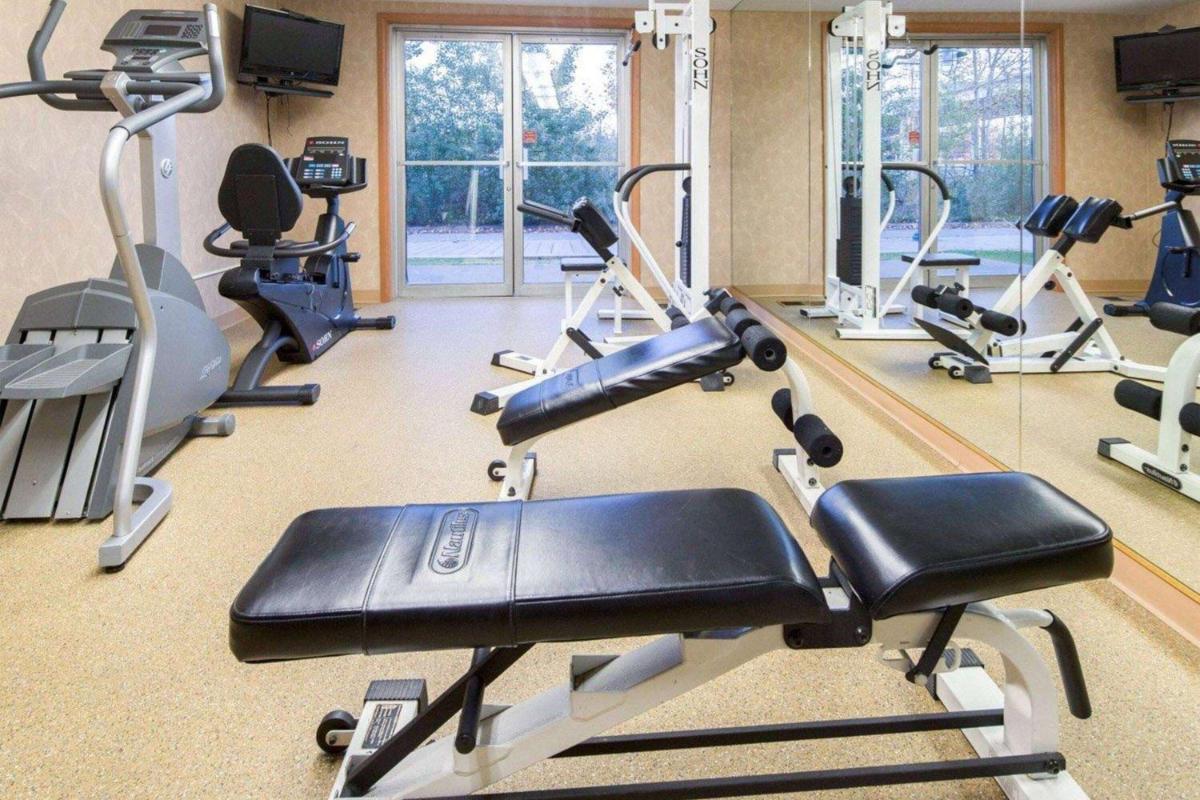 Wingate by Wyndham Anchorage Downtown - Ship Creek - Housity