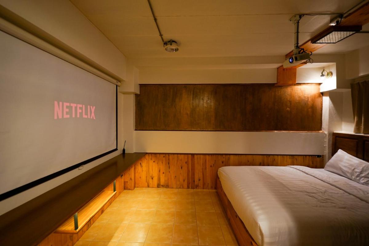 Vintage54 Hotel Ayutthaya - Housity