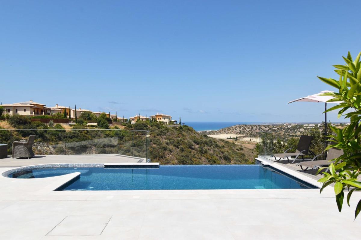 3 bedroom Villa Lania with private pool and wonderful sea views, Aphrodite Hills Resort - Housity