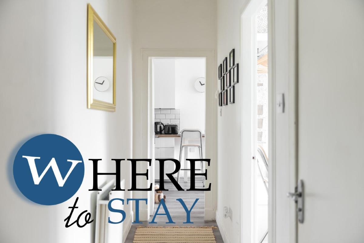 Lovely Modern Apartment at the Shore - Housity