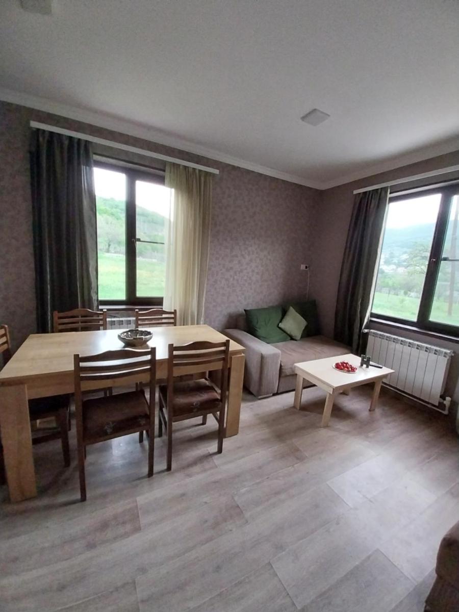 Suitetrails - Guest house Edem
