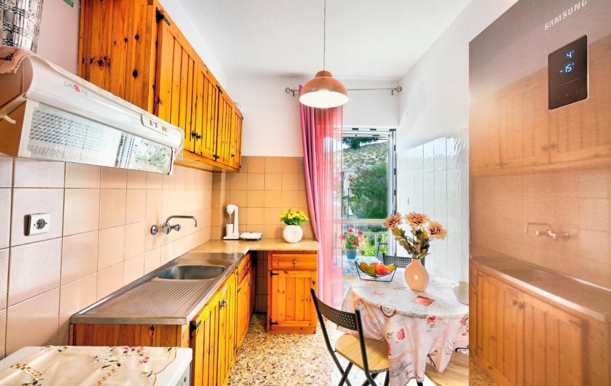 Arilena Studios - Housity