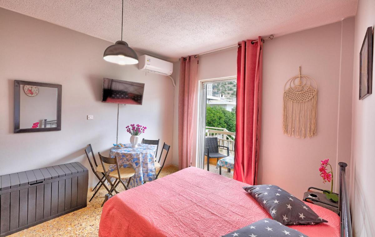 Arilena Studios - Housity