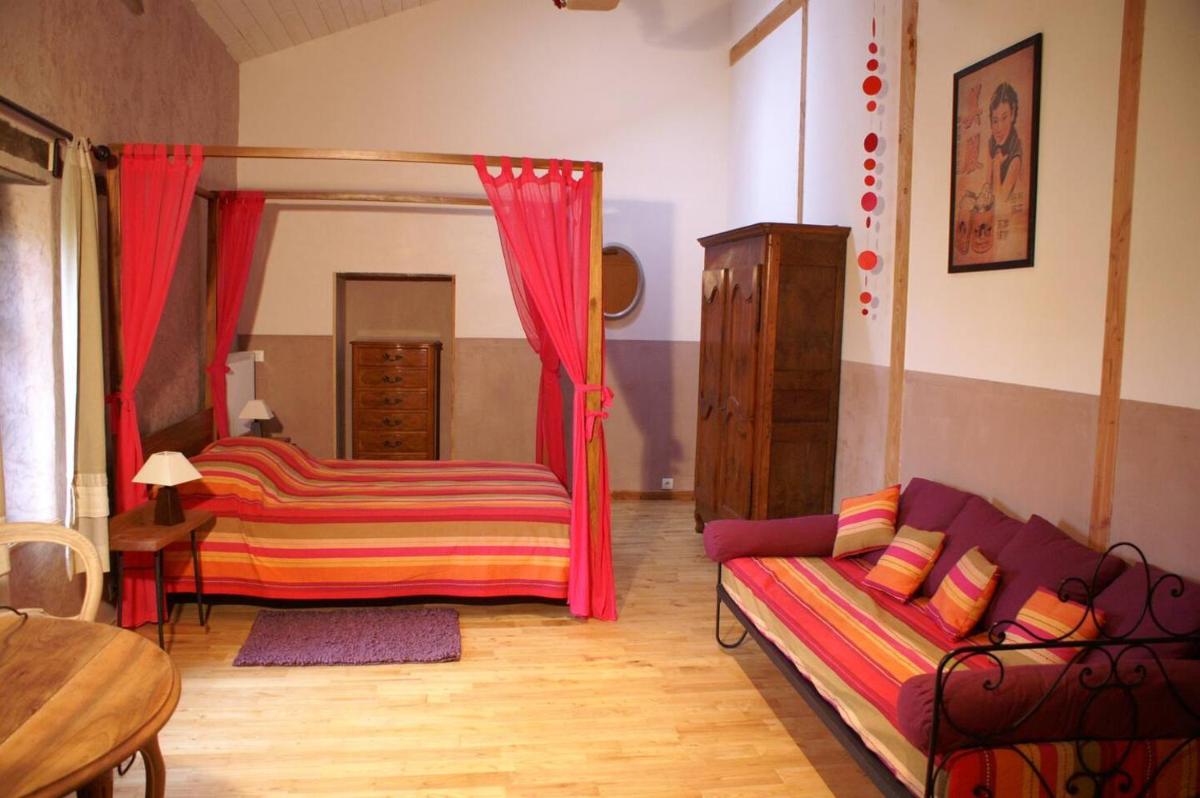 Chambres d\'hôtes dans la campagne près d\'Albi - Housity