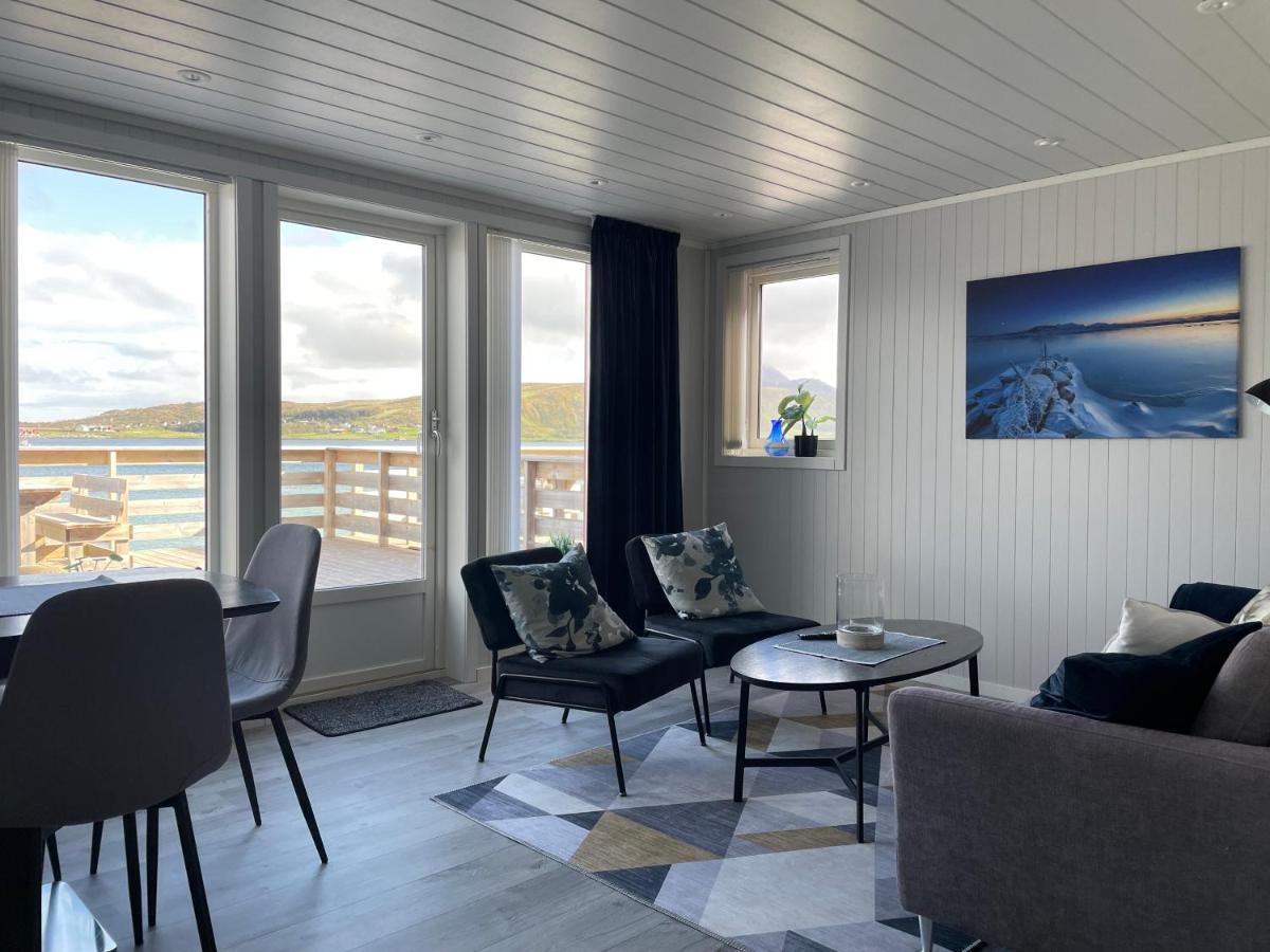 Suitetrails - Luxurious cabin by the waterfront