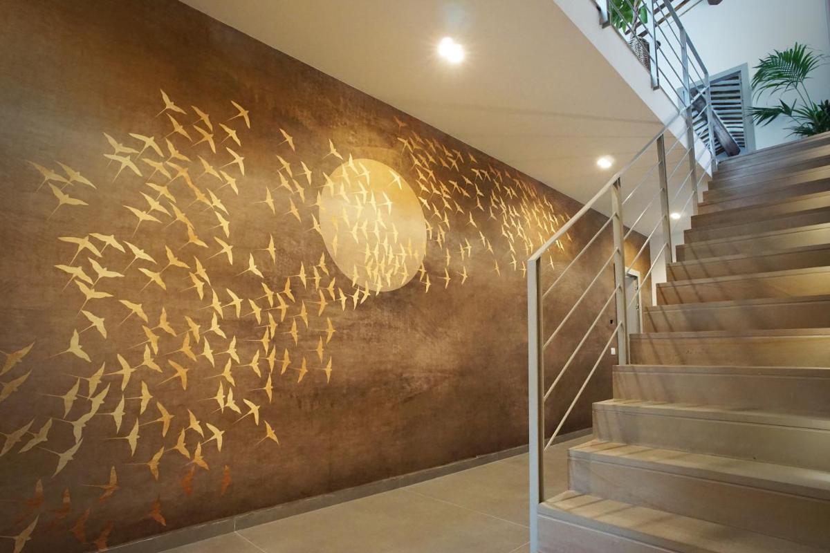 New Moon Rooms - Housity