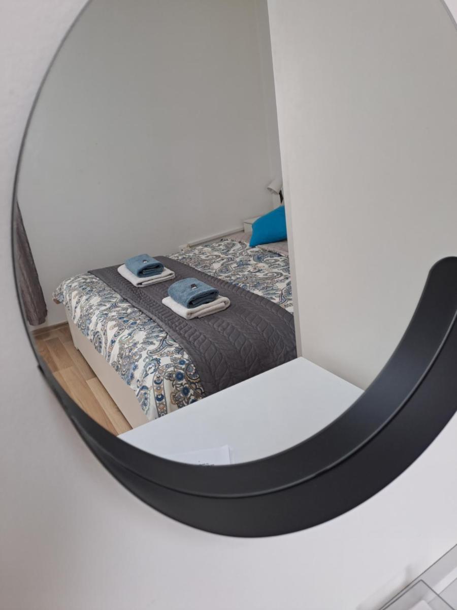 Apartment Pemper - Self check in and check out - Housity