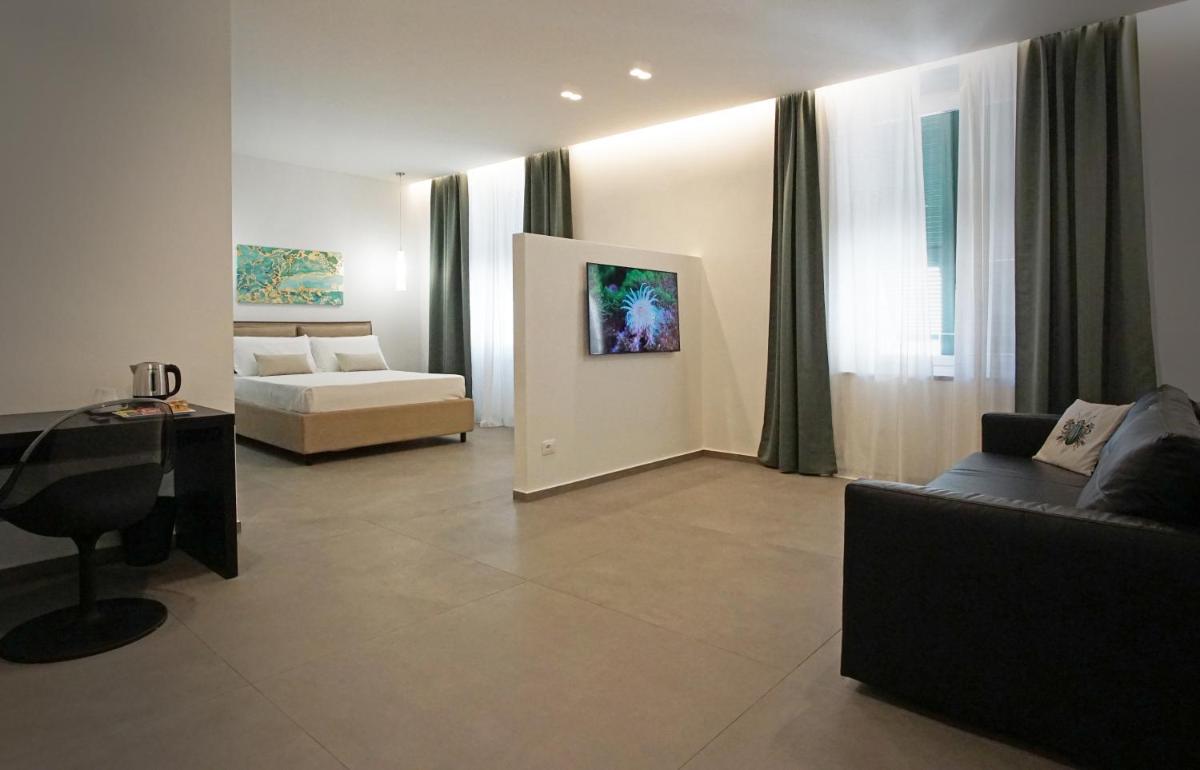 New Moon Rooms - Housity