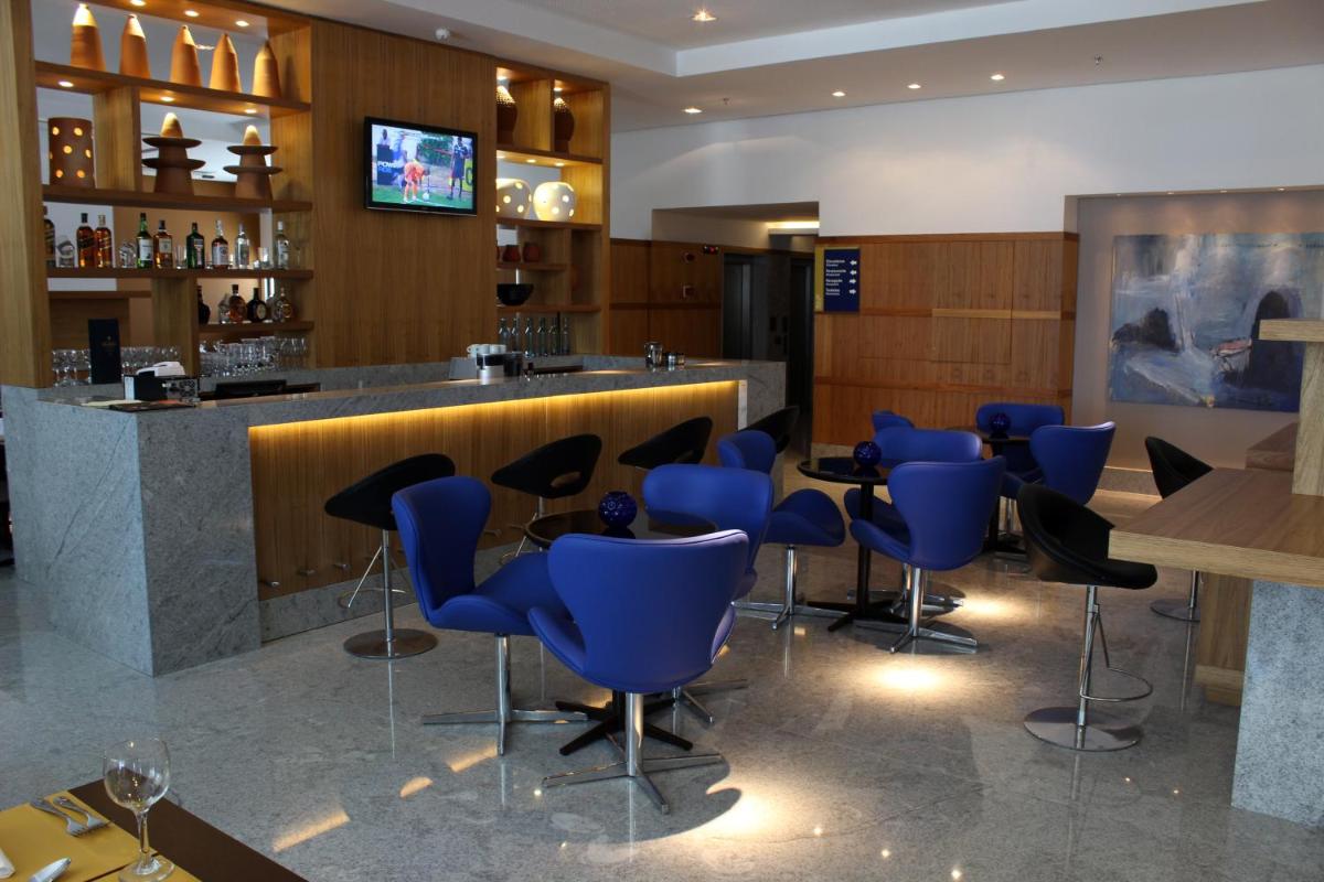 Flat Beach Class Executive - Beira Mar de Boa Viagem - Housity