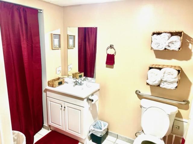 Affordable 1 Bedroom Studio Apartment - Housity
