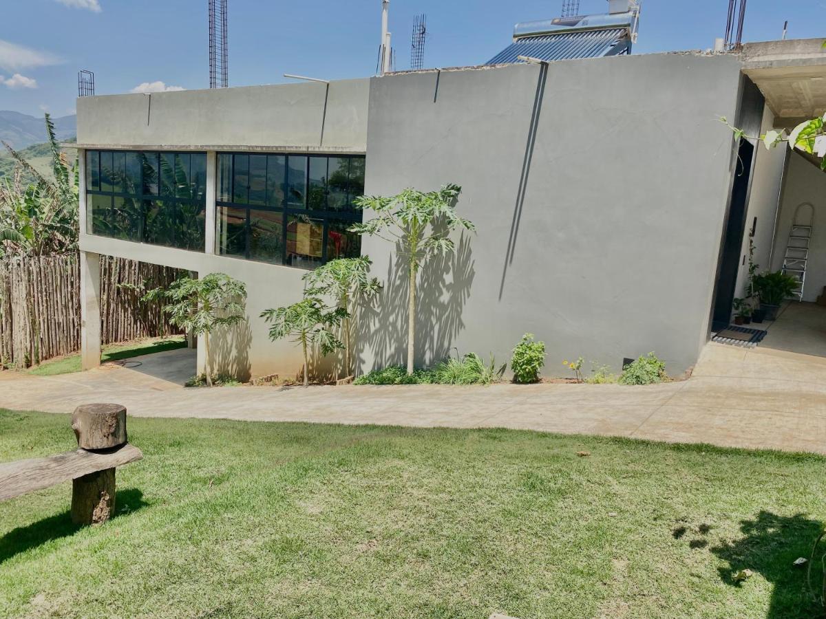 Quarto privativo com banheiro externo de uso exclusivo - Housity