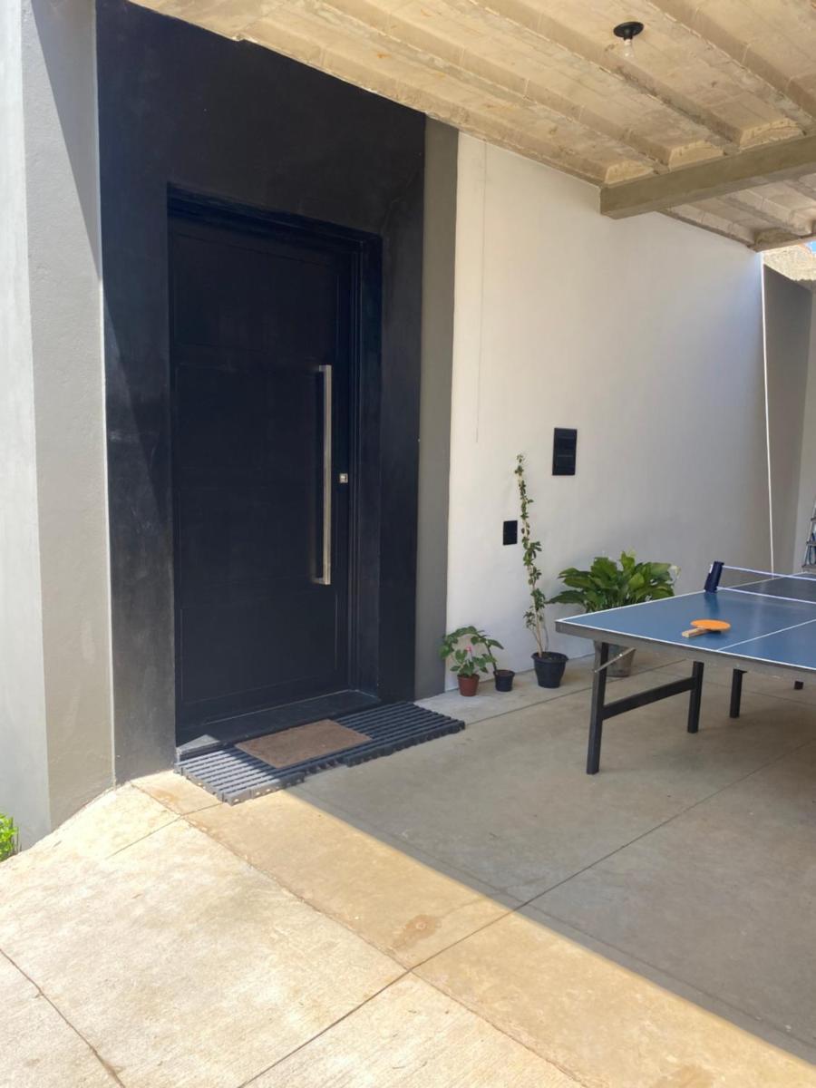 Quarto privativo com banheiro externo de uso exclusivo - Housity