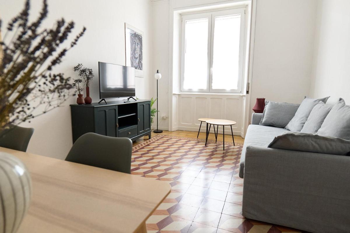 DUOMO 15 min - Cozy Artist's note apartment - Housity