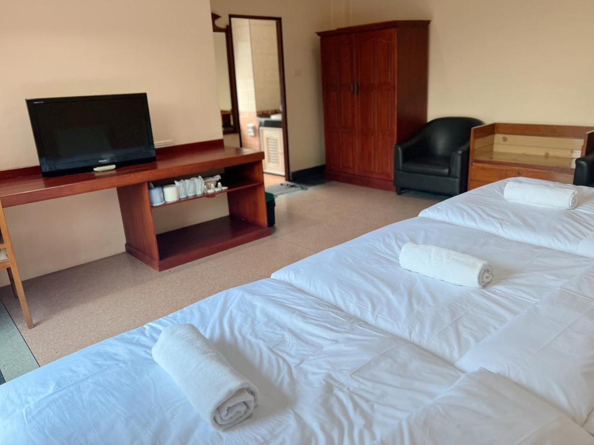 Suitetrails - Hi Hotel SHA Plus