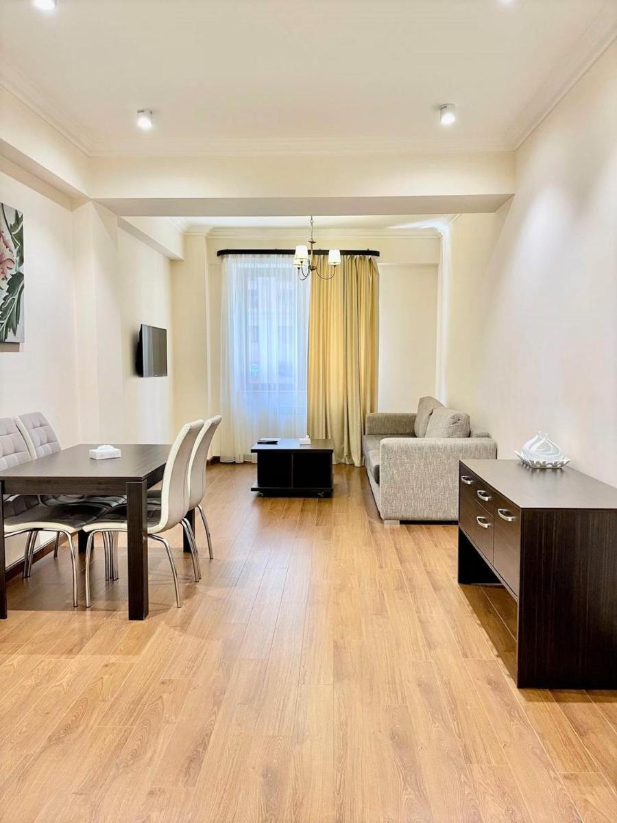 Suitetrails - Yerevan House Luxury Apartment 3