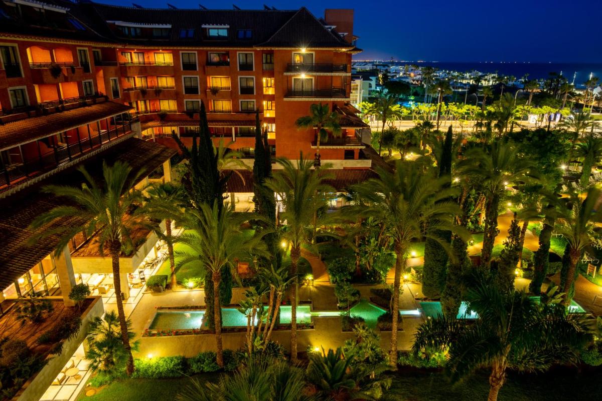 Piscina en o cerca de Puerto Antilla Grand Hotel