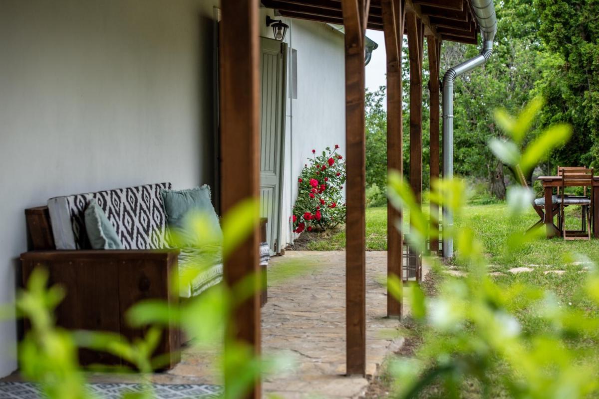 Florie Cottage - Housity