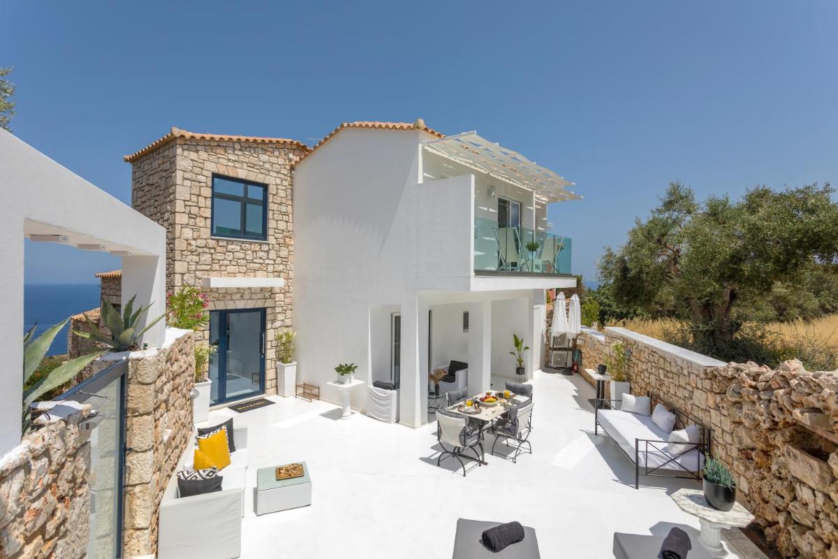Suitetrails - Dion Villa Zakynthos Greece