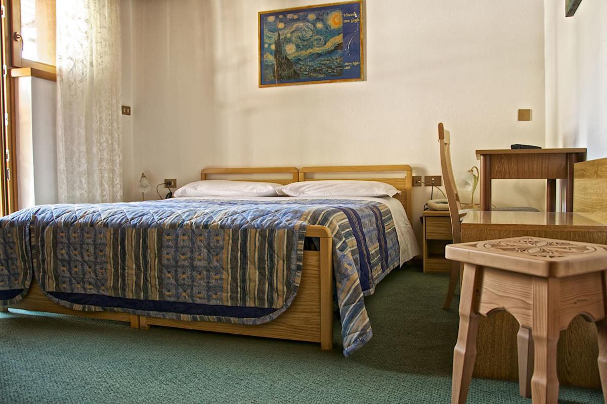 Albergo Ristorante Iris - Housity