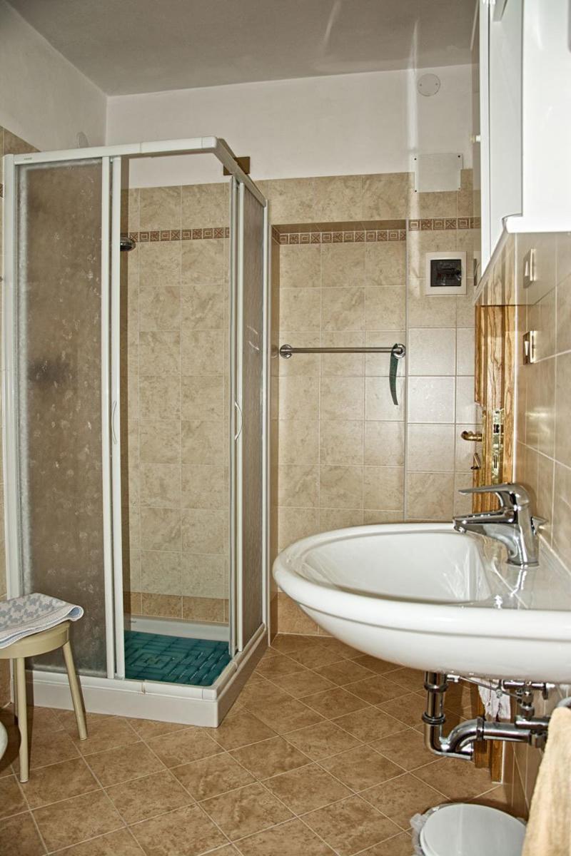 Albergo Ristorante Iris - Housity