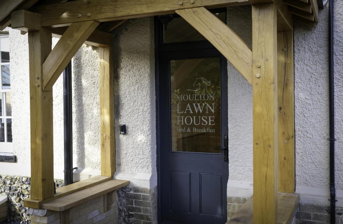 Moulton Lawn House B&B - Housity