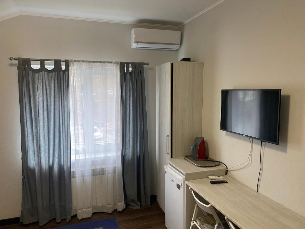 Suitetrails - Guest House Olzhycha 45 Б