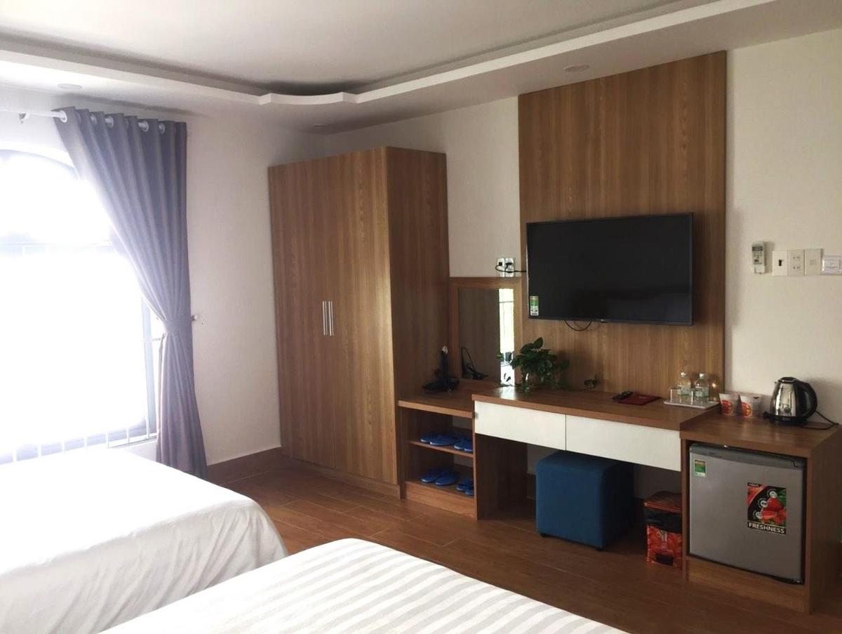 Long Hồ Homestay - Housity