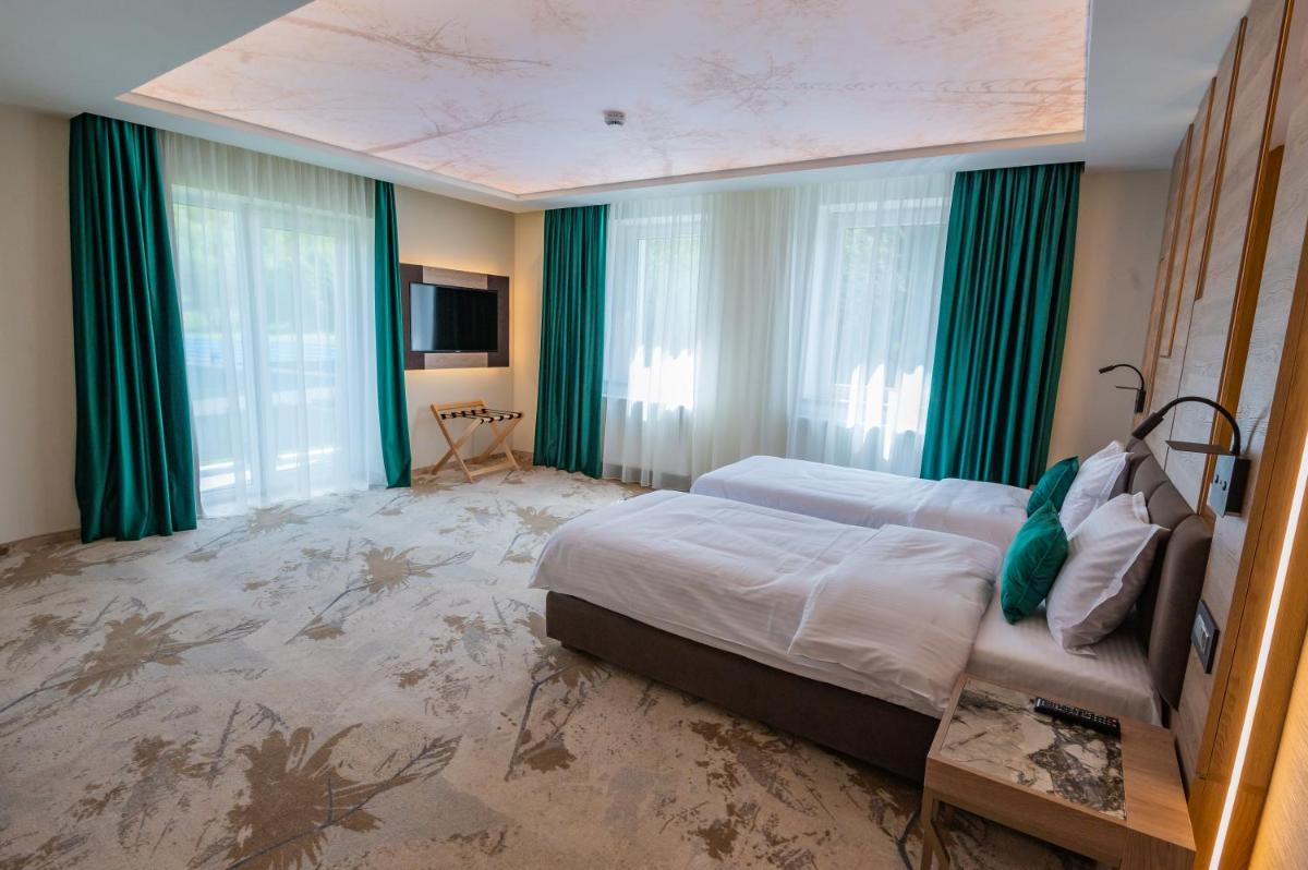 Hotel Codri?or - Housity