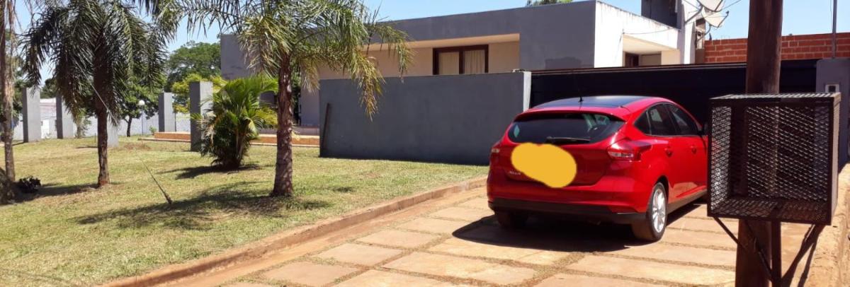 Casa moderna estilo minimalista muy luminosa - Housity