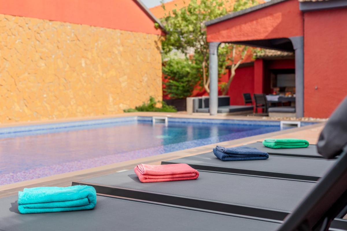 Aroeira Pool House by Lisbon-Coast vacation - Housity