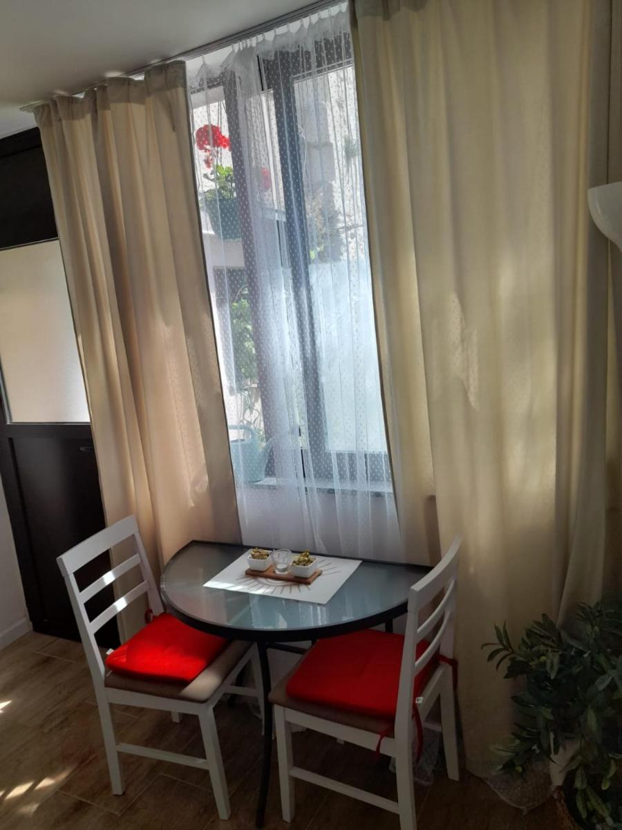 Rooms & Apartment Lasta - Housity