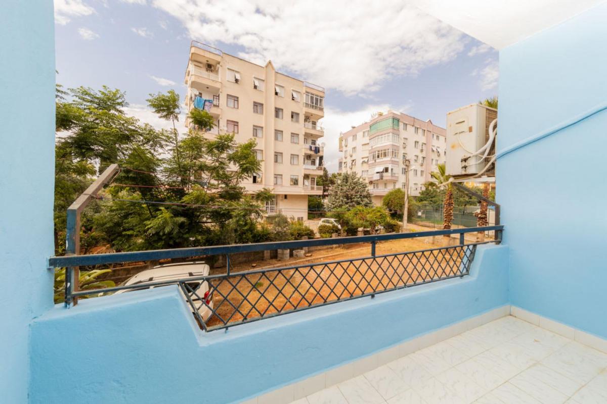 Cozy Apartment near Mermerli Beach in Muratpasa - Housity