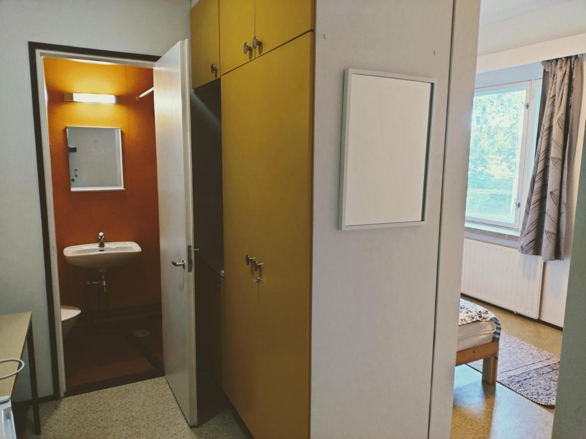 Hostel Vanha Koulu - Housity