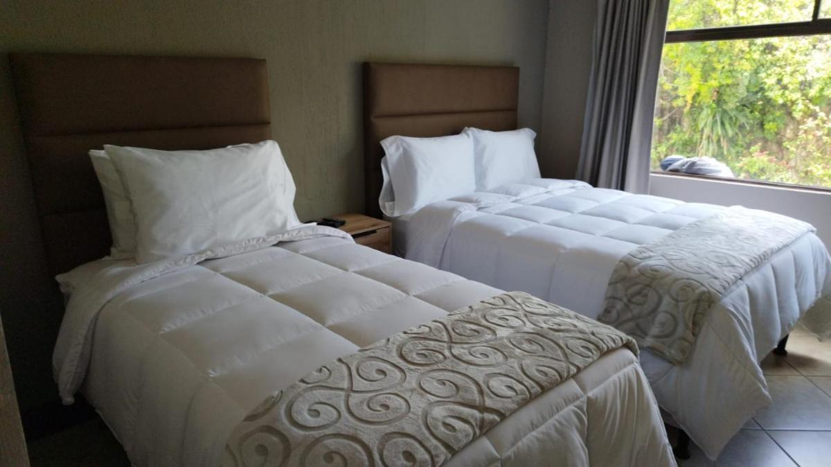 L´Aurora Inn hostal - Housity