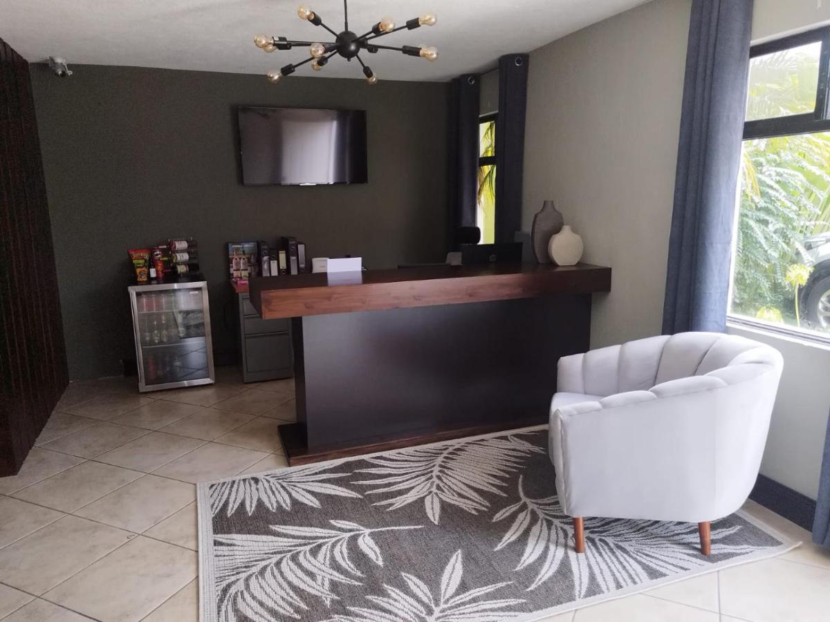 L´Aurora Inn hostal - Housity