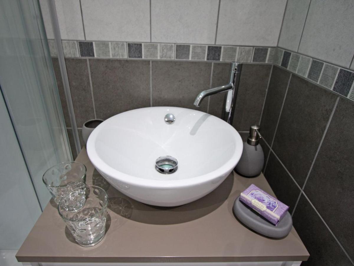 Guestroom Granges-Aumontzey-Granges-sur-Vologne, 1 pièce, 4 personnes - FR-1-589-454 - Housity