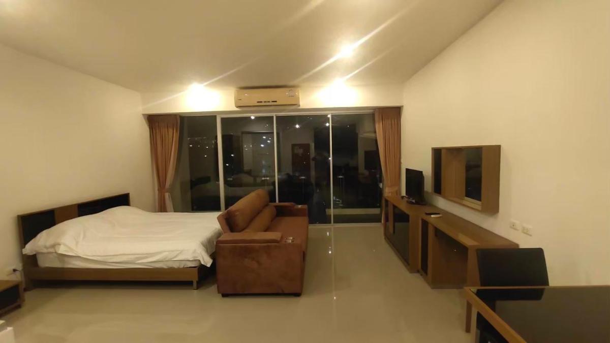 Chic condominium karon - Housity