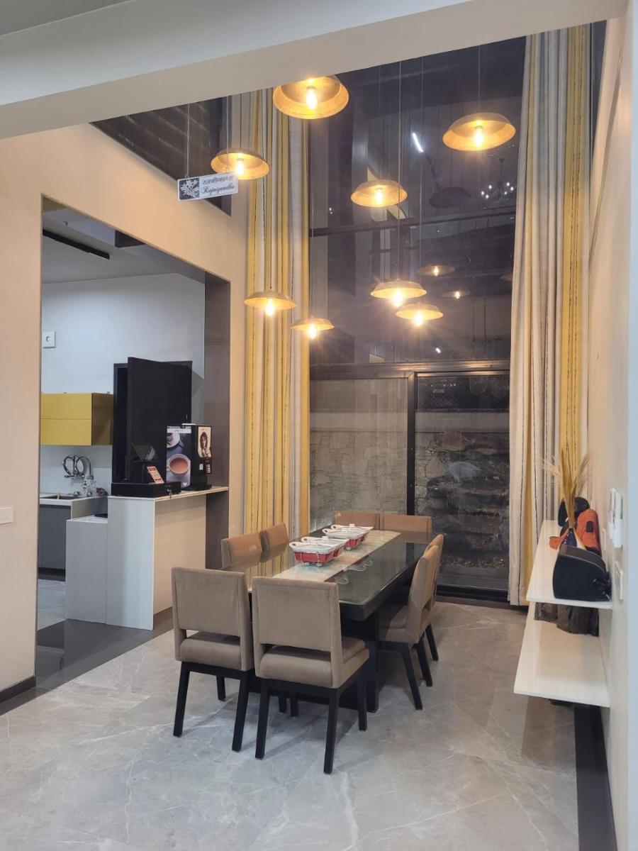 YAHVI THE FARMHOUSE - Housity