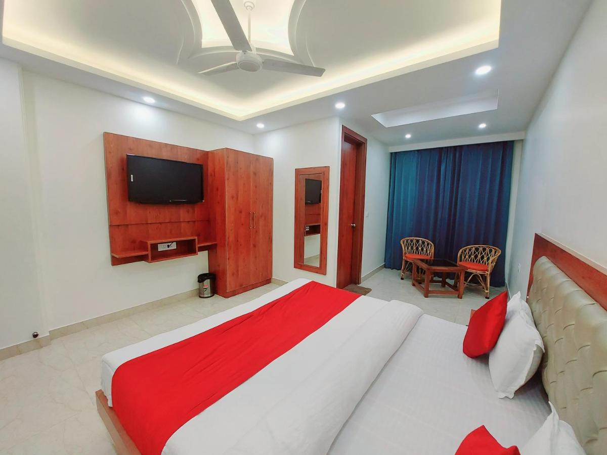 Hotel Dhakad Gold - Tapovan, Rishikesh - Housity