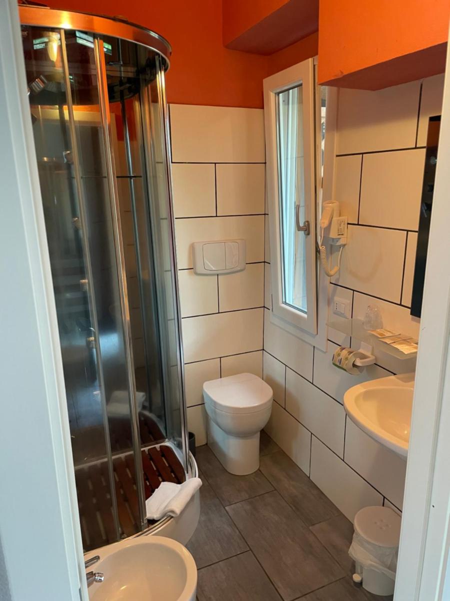 Hotel La Torricella - Housity