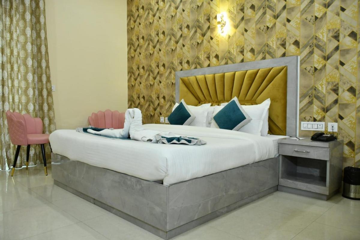 Corbett View Banquets and Resorts - Housity