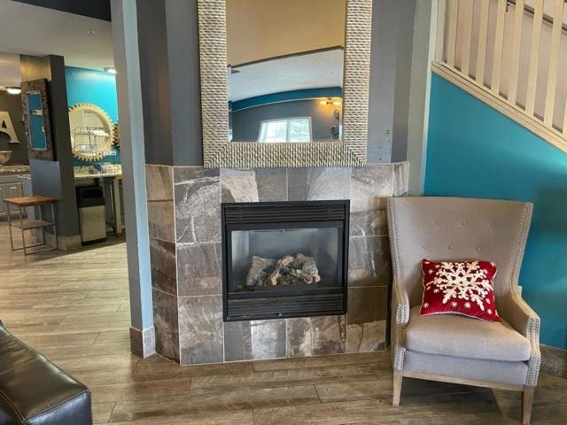 River Hills Hotel- Mankato - Housity