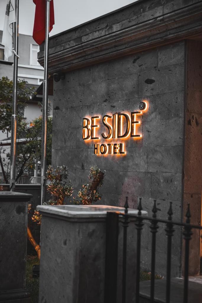 Be Side Hotel - Housity