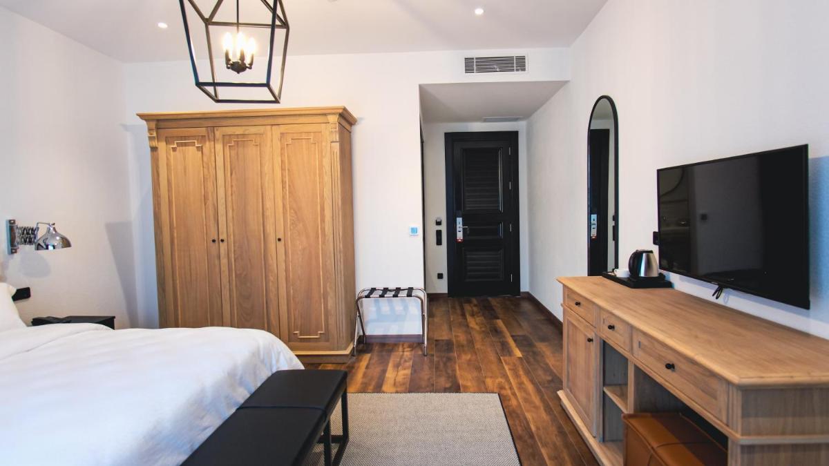 Suitetrails - Be Side Hotel