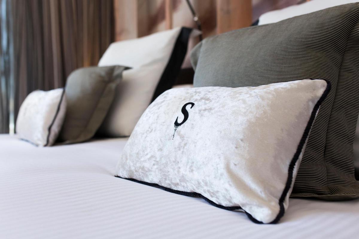Cama o camas de una habitación en Pure Salt Port Adriano - Adults Only