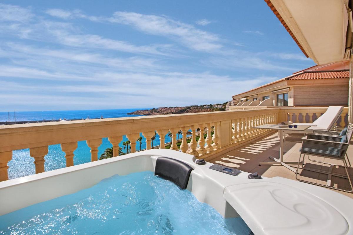 Un balcón o terraza de Pure Salt Port Adriano - Adults Only
