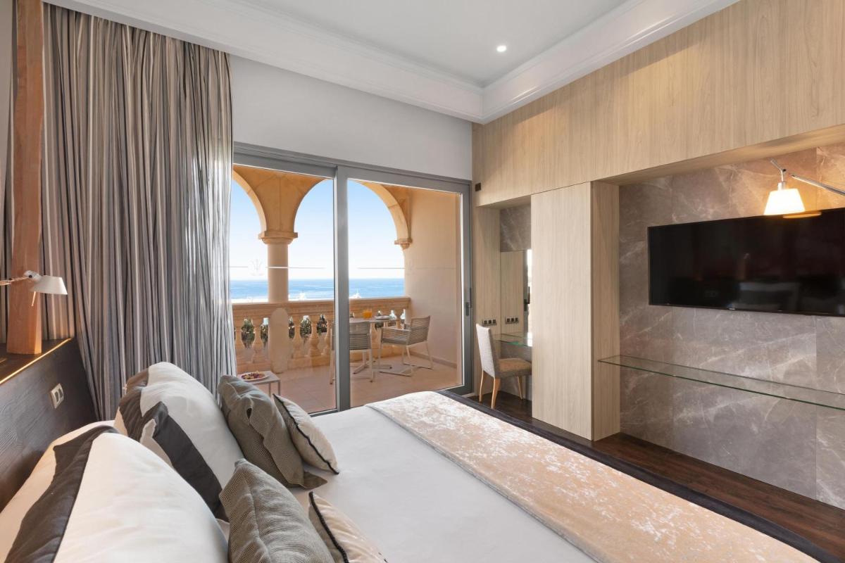 Cama o camas de una habitación en Pure Salt Port Adriano - Adults Only