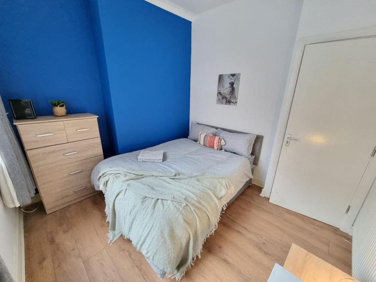 Stylish Retreat In Liverpool's Heart - Housity
